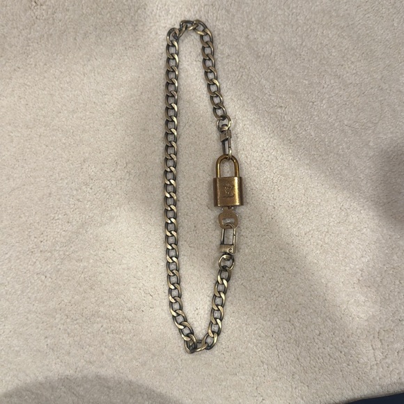 $300 Louis Vuitton Padlock Lock and Key with chain! 🔐 - Picture 1 of 3